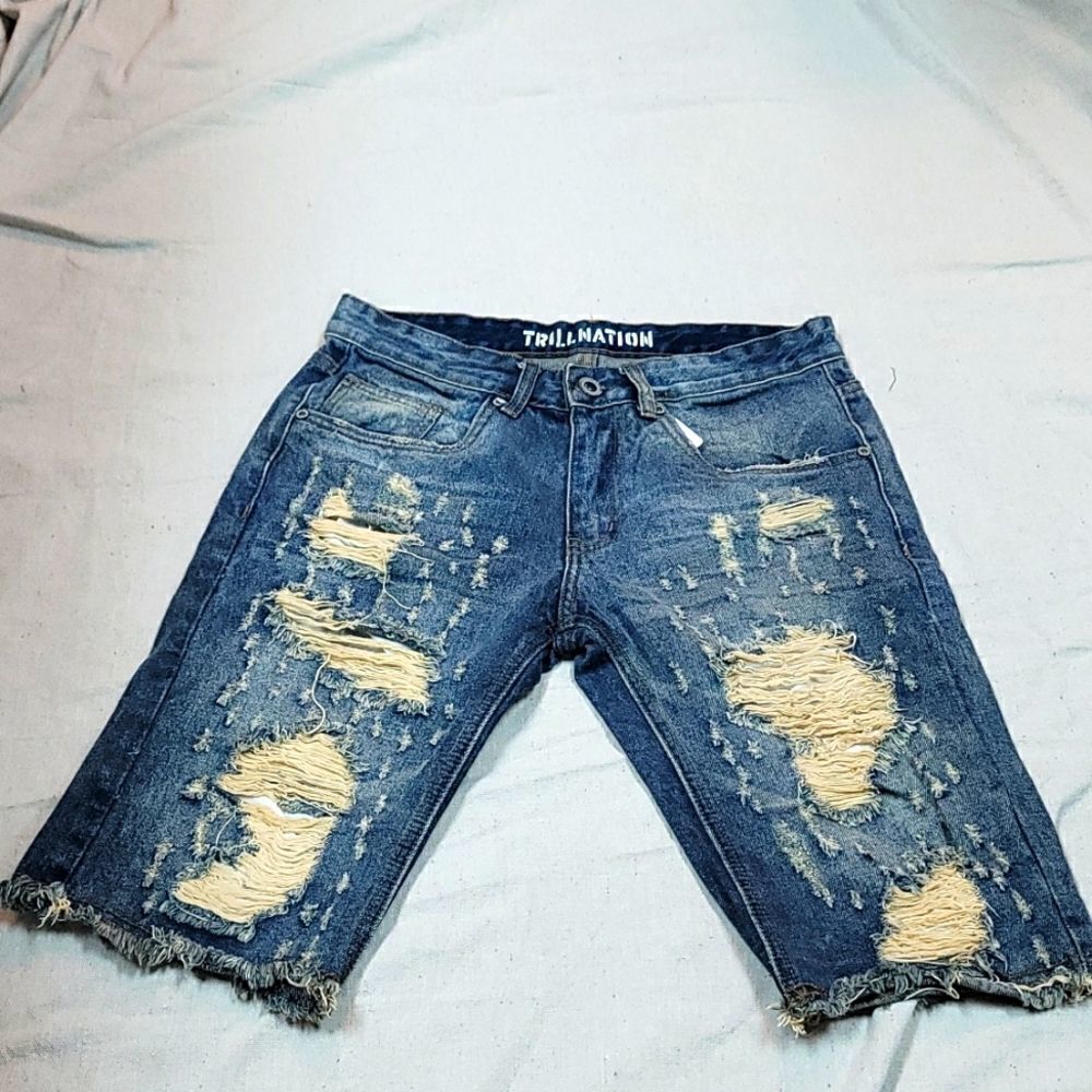 .ens Trill Nation Jean Distressed Shorts